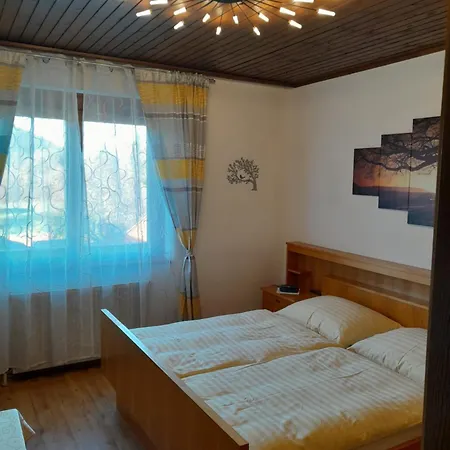 Haus Wastl Apartamento *